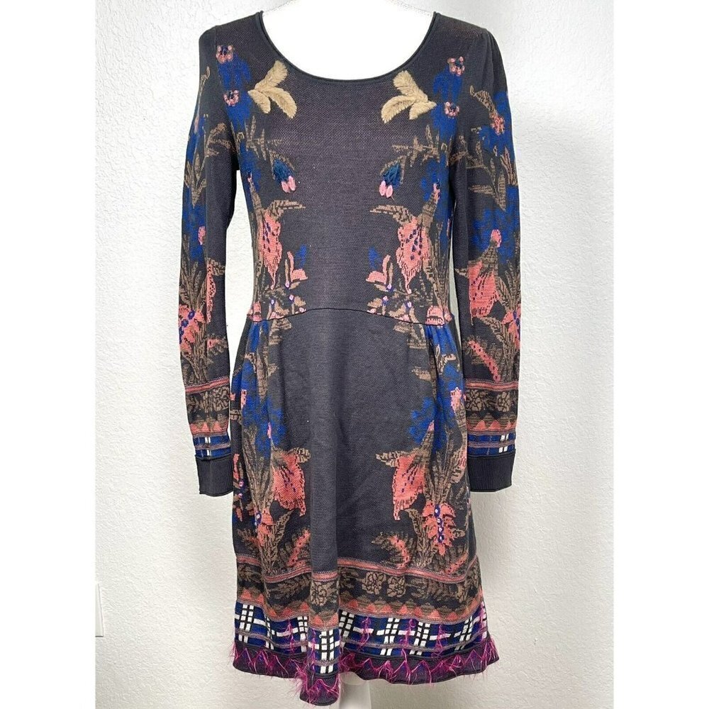 KNITTED & KNOTTED Anthropologie Womens SMALL Gray/Salmon Floral SWEATER TUNIC